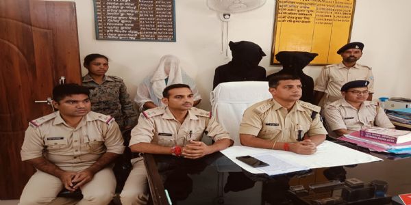 पत्नी ने प्रेमी संग मिलकर पति की हत्या कर मामले को दिया दुर्घटना का रूप, तीन गिरफ्तार