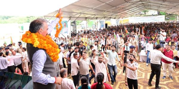 मुख्यमंत्री ने डाडासीबा में एसडीएम कार्यालय और कस्बा कोटला में सीएचसी घोषणा