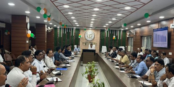 बिना पंजीकरण चल रहे अस्पताल और अल्ट्रासाउंड सेंटर होंगे बंद : जिलाधिकारी