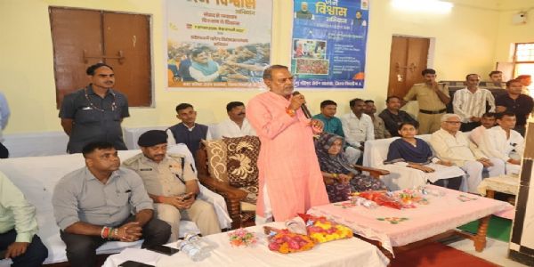 जनता की समस्याओं का समय-सीमा में निराकरण करें : मंत्री कुशवाह