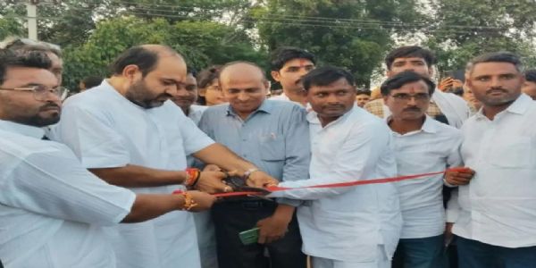 प्रतियोगिताओं में युवाओं ने दिखाया दम प्रतियोगिताओं में युवाओं ने दिखाया दम