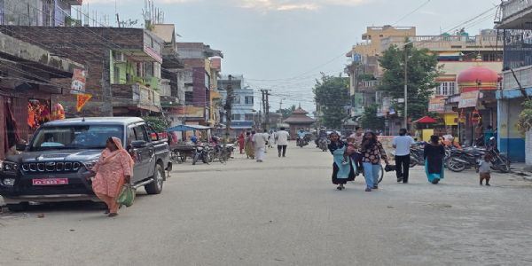 नेपाल के प्रभावित जिलों का जनजीवन सामान्य नेपाल के प्रभावित जिलों का जनजीवन सामान्य