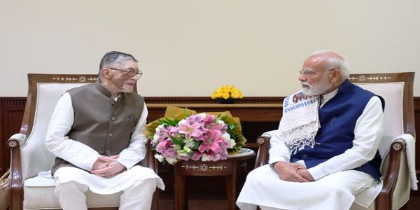 झारखंड के राज्यपाल संतोष गंगवार ने प्रधानमंत्री मोदी से की मुलाकात