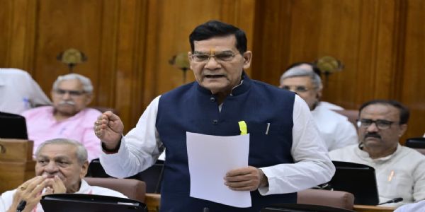पूर्व की सरकारों में बिजली व्यवस्था बदहाल थी, हम निर्बाध विद्युत आपूर्ति कराने के लिए प्रतिबद्ध : ऊर्जा मंत्री
