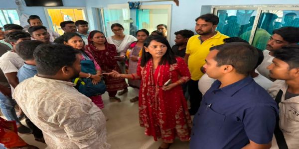 महिपालपुर ग्राम पंचायत में विकास परियोजनाओं के क्रियान्वयन को लेकर बैठक