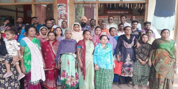 भंडार-खपरी तालाब किनारे बसे 125 परिवारों ने मांगा जमीन का पट्टा