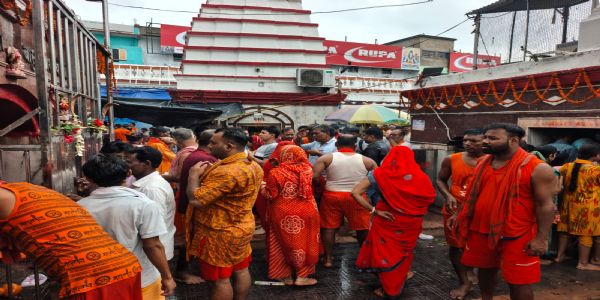 श्रावण की पहली सोमवारी पर बासुकीनाथ धाम में उमड़ा आस्था का सैलाब