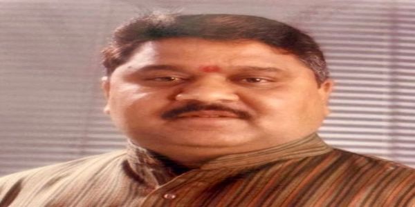 विजय बहादुर पाठक ने की लोक अदालत की तर्ज पर राजस्व जन अदालत शुरू करने की मांग