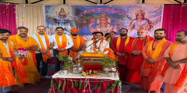 जेल की चारदीवारी में गूंजे मां गंगा के जयकारे, आध्यात्मिक ज्ञान से जुड़े बंदी