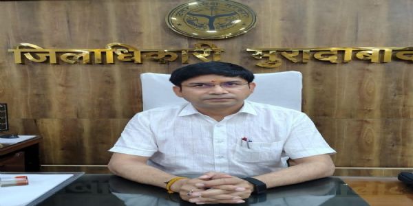 श्रावण मास के प्रथम सोमवार पर मुरादाबाद में नर्सरी से कक्षा 12 तक का अवकाश घोषित