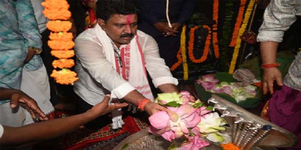 हर-हर महादेव और बोल-बम के जयघोष के साथ निकली भोरमदेव पदयात्रा, शिवमय हुआ कबीरधाम