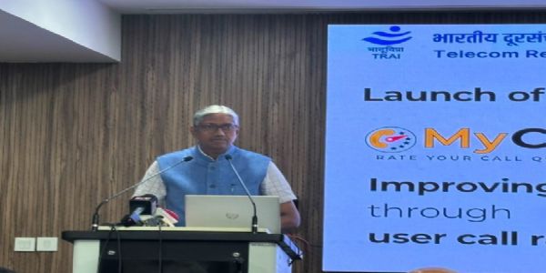 ट्राई ‘माय कॉल’ ऐप के नए संस्करण की लांचिंग के बाद प्राधिकरण के अनिल कुमार लोहाटी। ट्राई ‘माय कॉल’ ऐप के नए संस्करण की लांचिंग के बाद प्राधिकरण के अनिल कुमार लोहाटी।