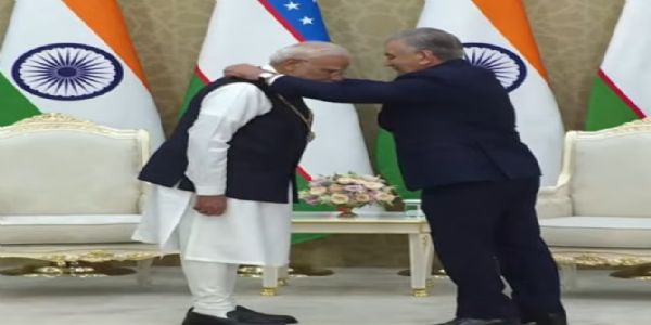प्रधानमंत्री मोदी उज्बेकिस्तान के सर्वोच्च राजकीय पुरस्कार से सम्मानित