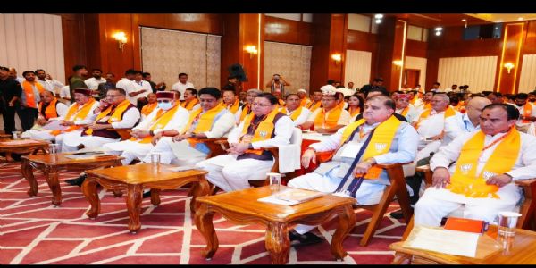 प्रधानमंत्री मोदी के ‘मन की बात’ से राष्ट्र निर्माण में सक्रिय भागीदारी की प्रेरणा : धामी