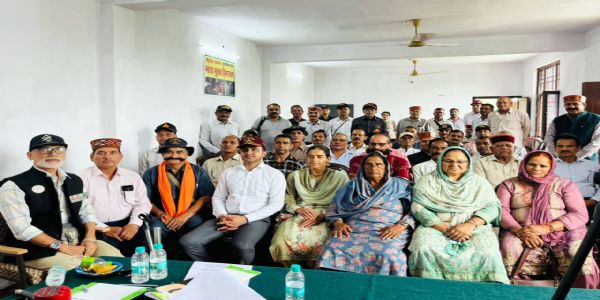 वीर नारियाें, देश की रक्षा के लिए कुर्बान हुए सैनिकों के परिजनों को भी मिला सम्मान