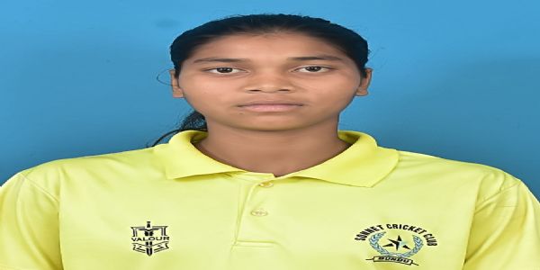 पिता का साया उठने के बाद भी नहीं टूटी हिम्मत, रिया ने मेहनत से बनाई पहचान, झारखंड अंडर-19 टीम में चयन