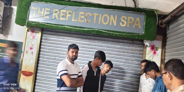 स्पा सेंटरों पर नॉर्थ जोन पुलिस की बड़ी कार्रवाई, दो सेंटर सील