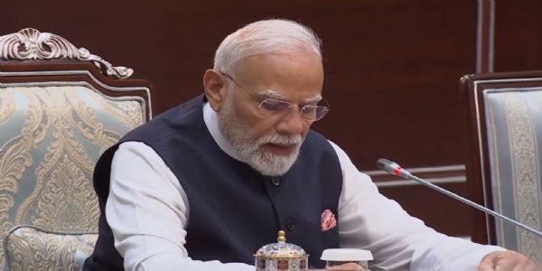 प्रतिनिधिमंडल स्तर की वार्ता में प्रधानमंत्री प्रतिनिधिमंडल स्तर की वार्ता में प्रधानमंत्री