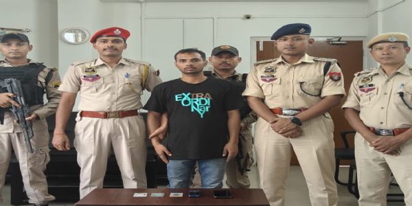 असम: चांगसारी से गिरफ्तार पाक संचालित एसबीएन का एक और सदस्य की तस्वीर असम: चांगसारी से गिरफ्तार पाक संचालित एसबीएन का एक और सदस्य की तस्वीर