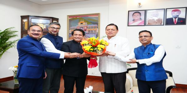 धामी ने दिए विदेशों में रोजगार अवसर तलाशने के निर्देश, उत्तराखंड के युवाओं को कौशल व भाषा प्रशिक्षण पर जोर