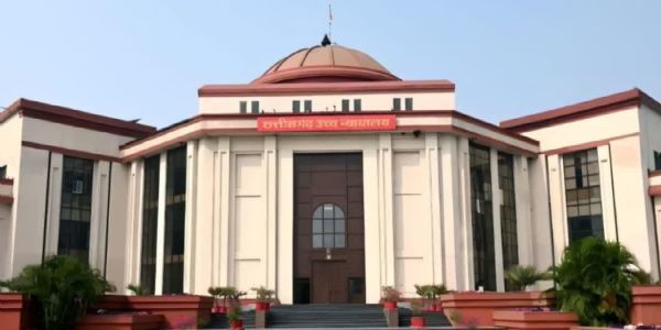 असंवेदनशील, अपमानजनक या लैंगिक पूर्वाग्रह को बढ़ावा देने वाली शब्दावली के इस्तेमाल पर रोक