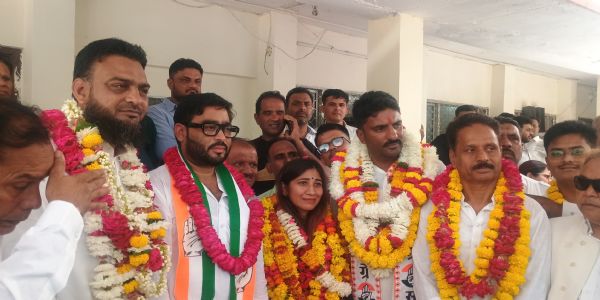 नामांकन के आखिरी दिन भाजपा-कांग्रेस में भागदौड़: बागियों ने भी ठोकी ताल