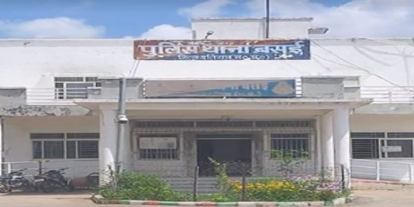 दतिया: बसई-बरधुवा मार्ग पर तेज रफ्तार ट्रक ने बाइक को मारी टक्कर, युवक की मौत