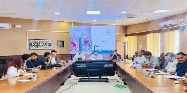 जिला आयुक्त ने की कामरूप में जल एवं स्वच्छता मिशन की प्रगति की समीक्षा