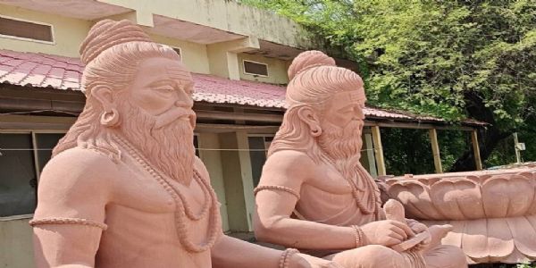उज्जैन के महाकाल महालोक में लाल बलुआ पत्थर से बनी सप्तऋषियों की भव्य प्रतिमाएं होंगी स्थापित
