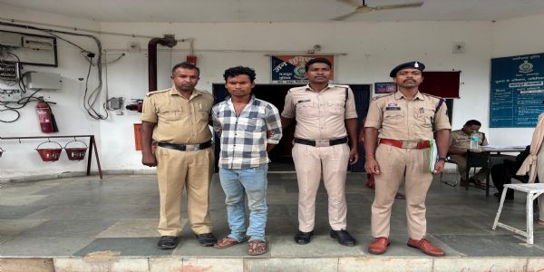 चाचा-चाची से मारपीट कर जान से मारने की धमकी देने वाला आरोपित गिरफ्तार