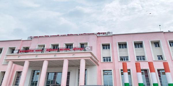 उमानाथ सिंह मेडिकल कॉलेज में ब्लड सेंटर को केंद्रीय स्तर से मंजूरी: प्राचार्य डॉ आरबी कमल