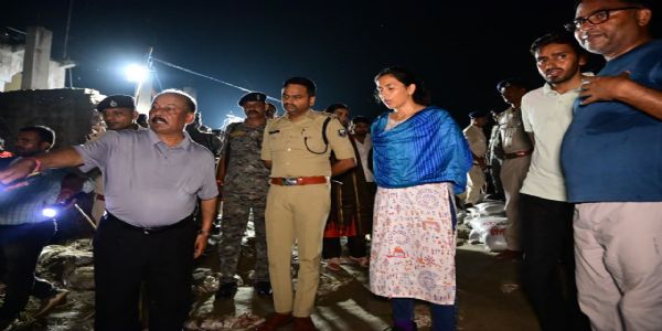 डीएम ने नवगछिया के राघोपुर बांध का किया निरीक्षण, बाढ़ से बचाव एवं सुरक्षा कार्यों का लिया जायजा