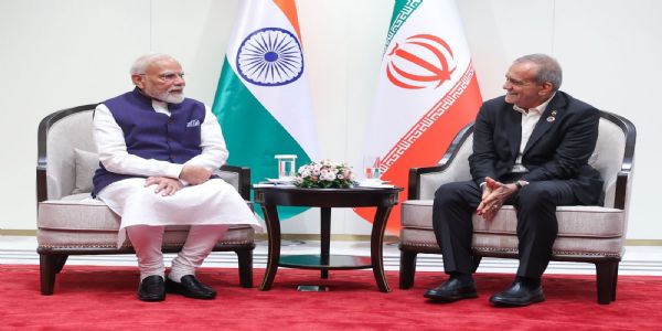 मोदी ने ईरानी राष्ट्रपति पेजेश्कियन से की मुलाकात, पश्चिम एशिया में तनाव पर जताई चिंता