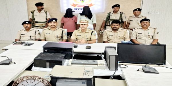 सरकारी कार्यालय और स्कूलों में चोरी करने वाले जीजा-साला गिरफ्तार