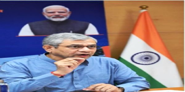 रेल मंत्री अश्विनी वैष्णव सोमवार को वर्चुअल माध्यम से नेपालगंज रोड-नानपारा-बहराइच रेलखंड के आमान परिवर्तन और विद्युतीकरण कार्य के शुभारंभ के अवसर पर कार्यक्रम को संबोधित करते हुए