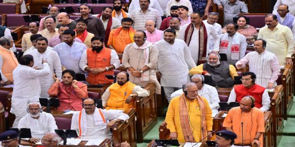 स्वास्थ्य क्षेत्र को 2023.50 करोड़ रुपये का प्रावधान, खुलेंगे नए आयुष मेडिकल कॉलेज