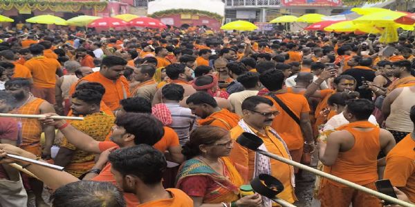 श्रावणी मेला के छठे दिन डेढ़ लाख से अधिक श्रद्धालुओं ने किया जलार्पण