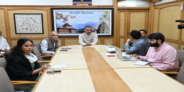हिमाचल में गरीब परिवारों के लिए नई स्वास्थ्य बीमा योजना लाएगी सरकार : मुख्यमंत्री सुक्खू