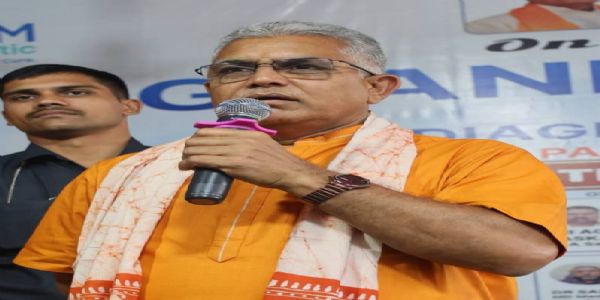 राज्य में ही मिलेगा रोजगार, प्रवासी श्रमिकों को बाहर नहीं जाना पड़ेगा : मंत्री दिलीप घोष