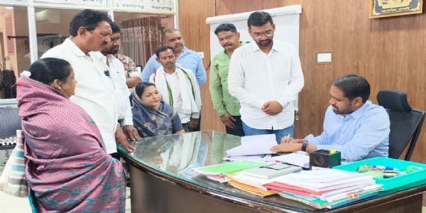 जनसमस्याओं के निराकरण तथा विकास कार्यों में लाई जाए तेजी : कांग्रेस