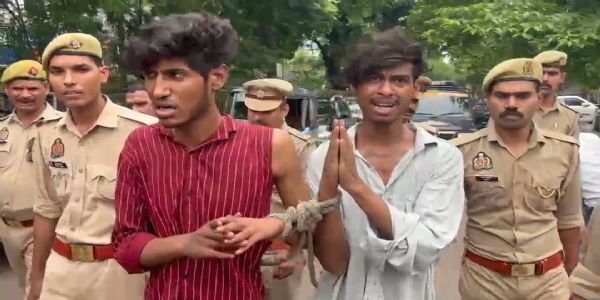 रवाड़ा गैंग के दो और आरोपित गिरफ्तार, पैदल जुलूस निकालकर पुलिस ने दिया सख्त संदेश