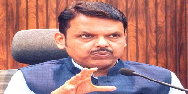 मेट्रो परियोजनाओं से शहरी परिवहन को मिलेगी नई रफ्तार : फडणवीस