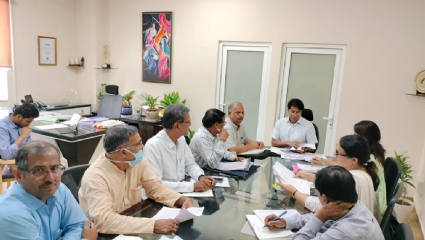 तृतीय श्रेणीं शिक्षकों के स्थानांतरण के लिए एसीएस से मिला प्रतिनिधिमंडल