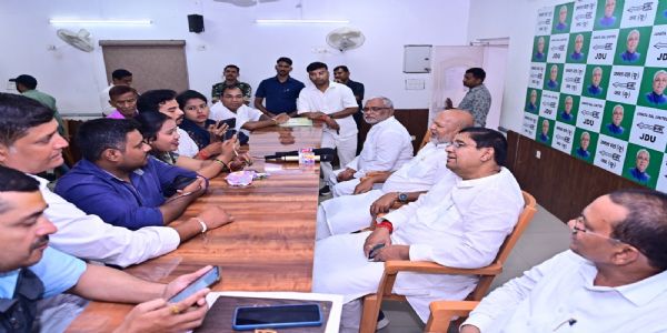 नीतीश के मार्गदर्शन में जनहित के कार्यों को आगे बढ़ा रही है एनडीए सरकार: दामोदर रावत
