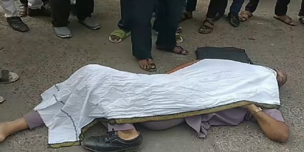 राजगढ़ः तेज रफ्तार बस की टक्कर से पैदल जा रहे व्यक्ति की मौत