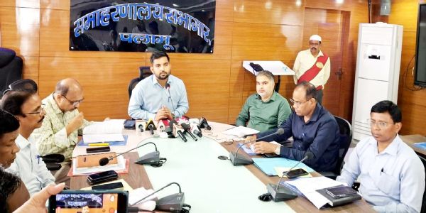पलामू में 02 लाख 65 हजार 651 मतदाताओं के नाम हटे