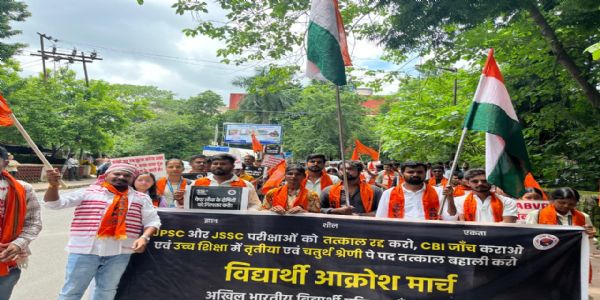 जेपीएससी -जेएसएससी के मामलों की सीबीआई जांच कराये सरकार : प्रकाश टूटी