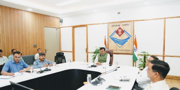मुख्य सचिव ने वाह्य सहायतित परियोजनाओं की समीक्षा की, आधारभूत ढांचे के विकास पर दिया जोर