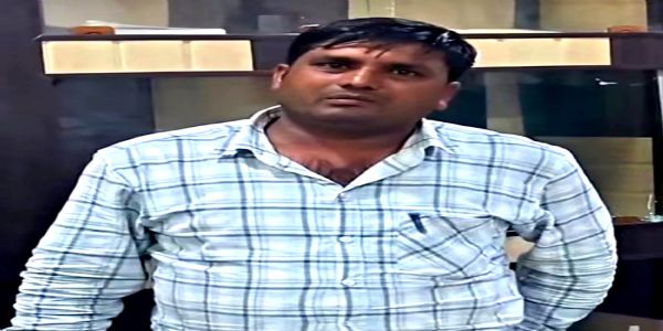 (अपडेट) एसीबी का छापा, चार हजार की रिश्वत लेते तहसीलदार का रीडर गिरफ्तार