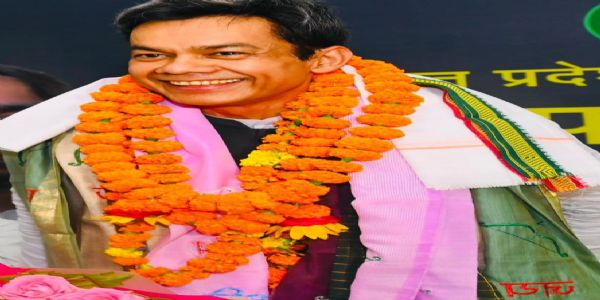 अखिलेश यादव का नया 